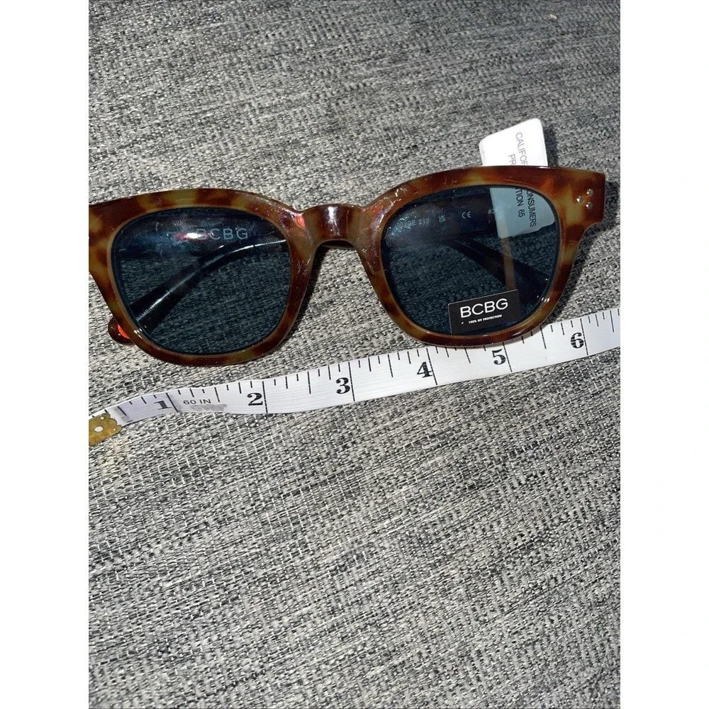 BCBG Tortoise Shell Brown Women’s Sunglasses New
